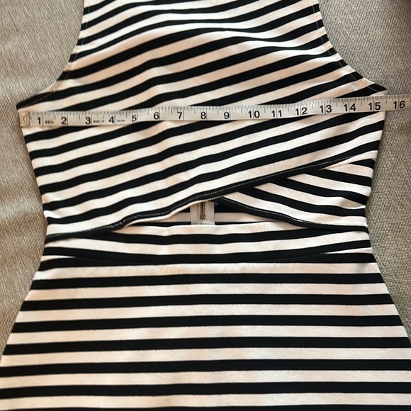 Express bodycon dress - Picture 6 of 9